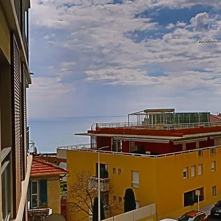 T2 Cosy Au Pied De Monaco Parking Prive Petite Voiture Apartman Beausoleil