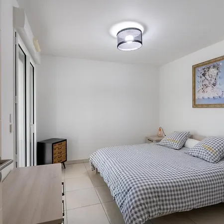 Cozy 1-bedroom With Ac & Garage Near Апартаменты