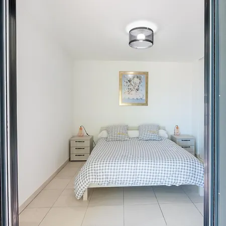 Апартаменты Cozy 1-bedroom With Ac & Garage Near Босолей